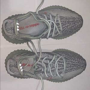 Yeezeys Boost 350 V2 Blue Tint